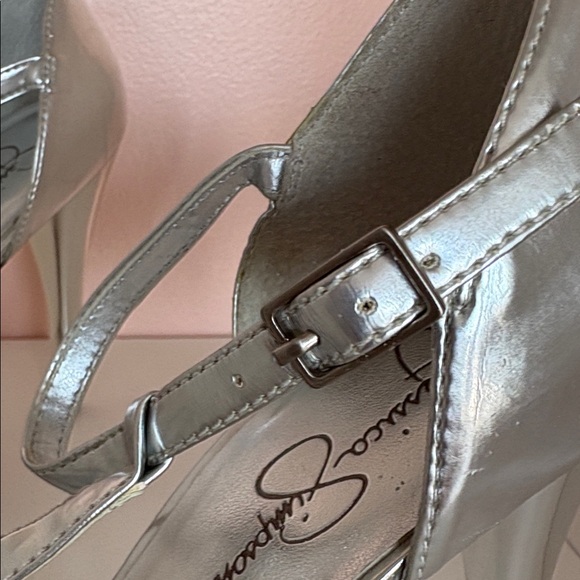 NWOB Jessica Simpson Elegant Silver High Heels in size 8B / 38 - Picture 8 of 13